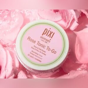Pixi Skintreats Rose Tonic To-Go Rose & Elderflower Nourishing Toner